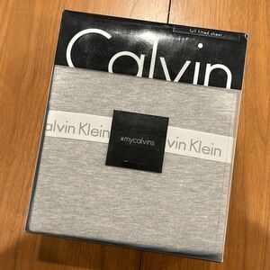 BNIB Calvin Klein Modern Cotton Body Sheet in Full. Light grey melange